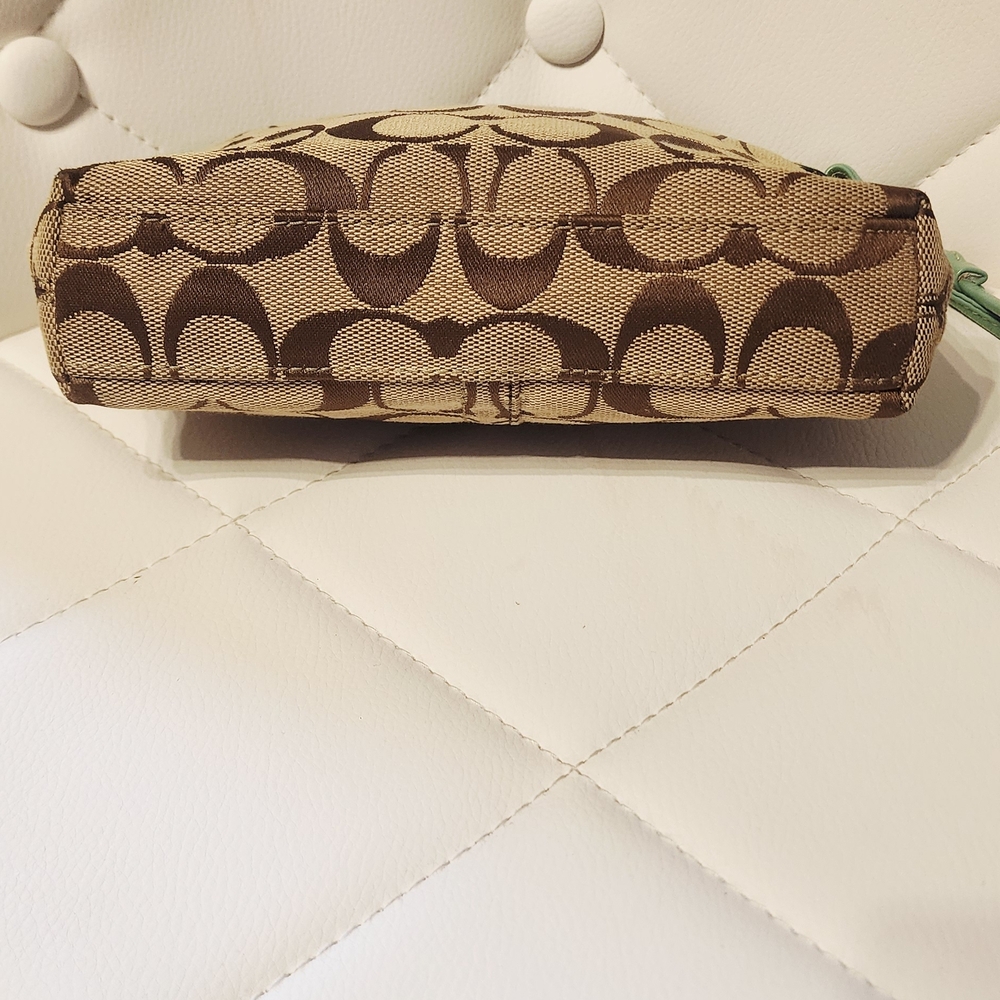VINTAGE COACH Signature Turn-lock Jacquard C Brown and Turquoise Wristlet - Picture 11 of 12